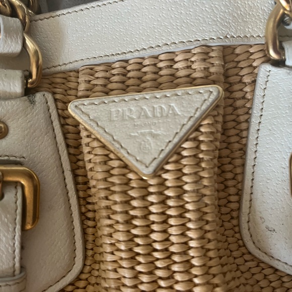 PRADA BAG WITH SHOULDER STRAP. - Picture 3 of 15